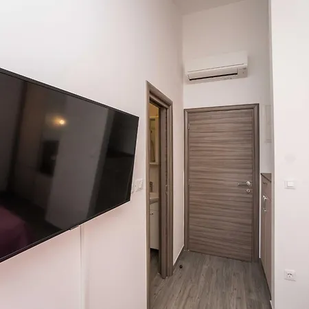 Maza - Roberta Apartman
